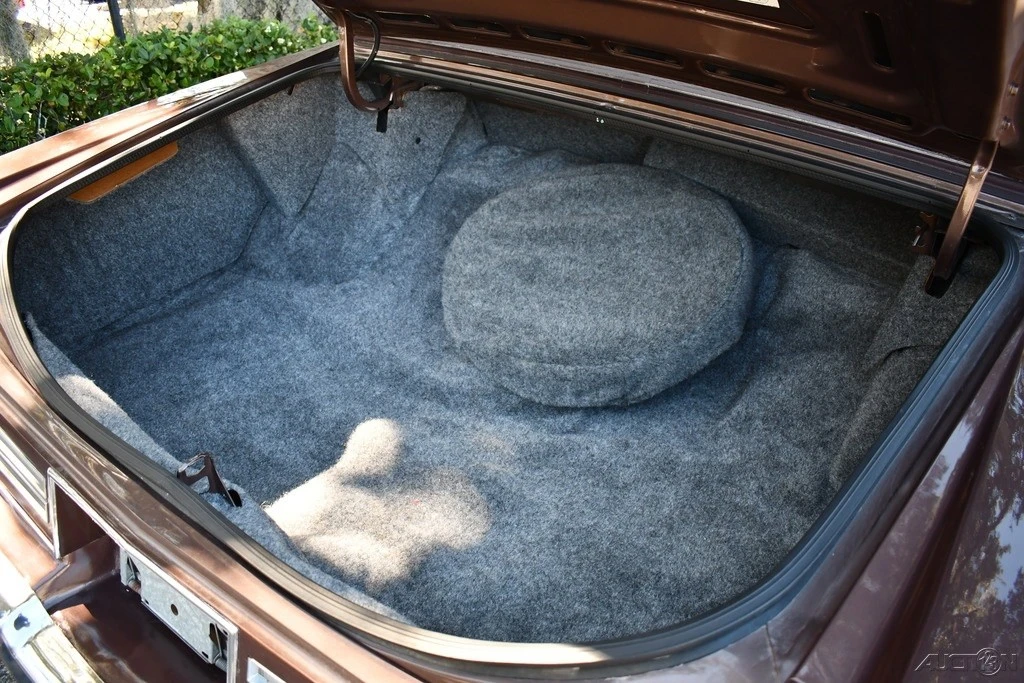 1984 Oldsmobile 98 - Image 16 of 21