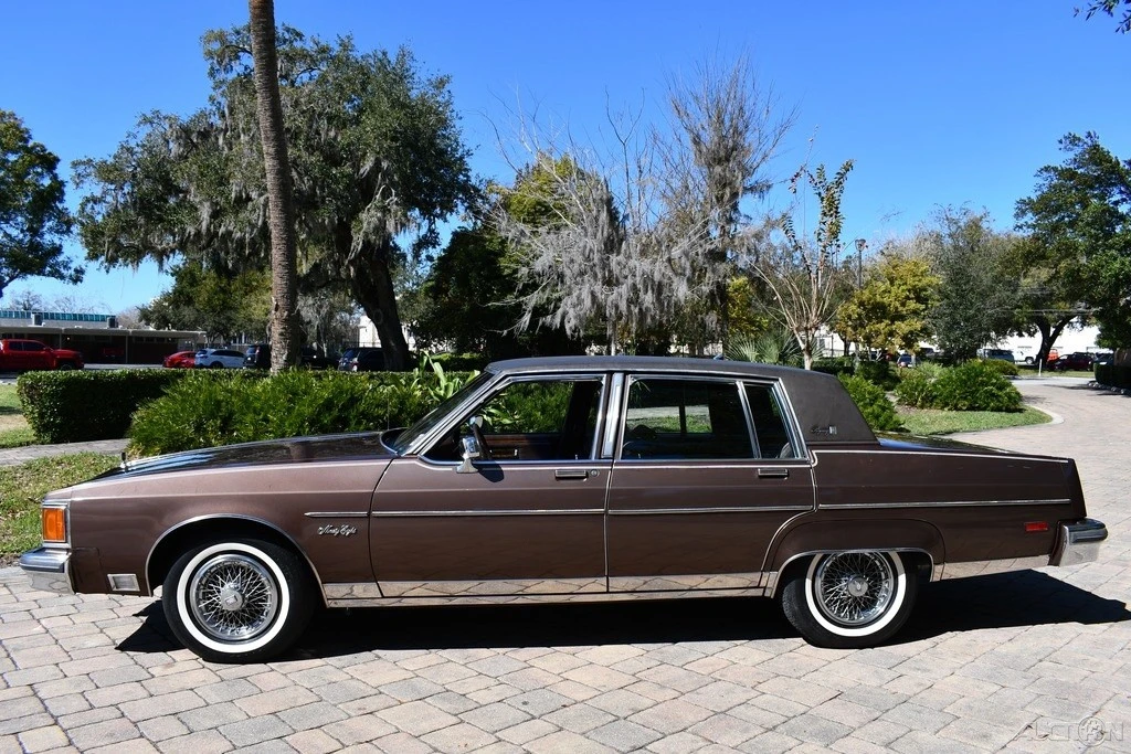 1984 Oldsmobile 98 - Image 4 of 21