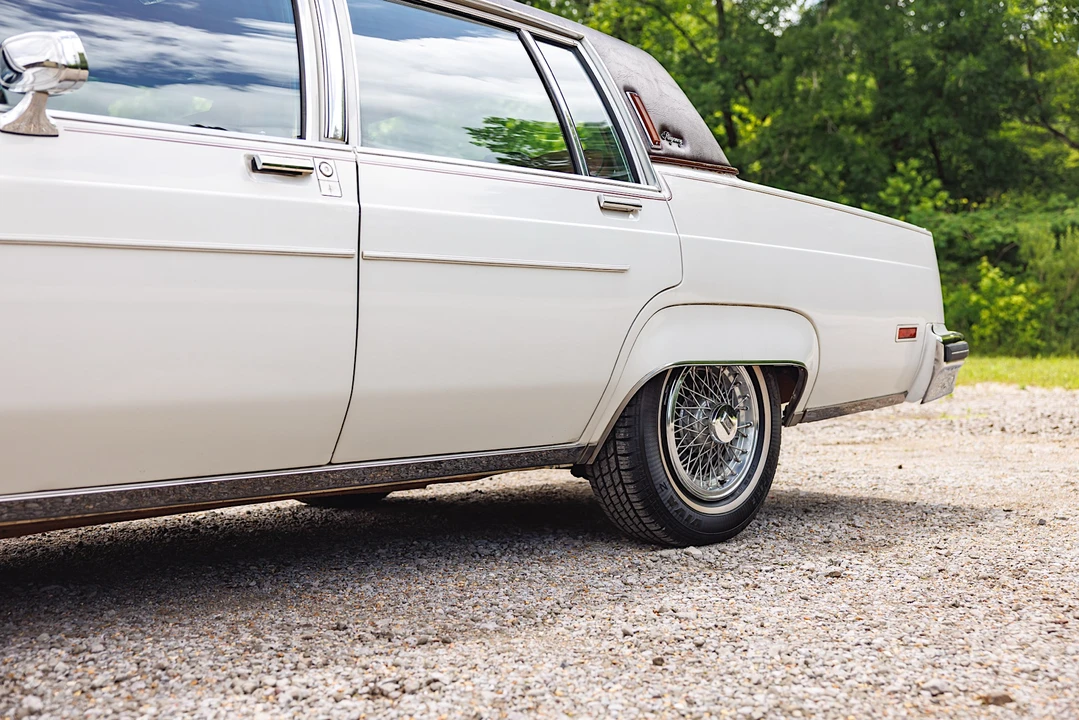 1984 Oldsmobile 98 - Image 28 of 31