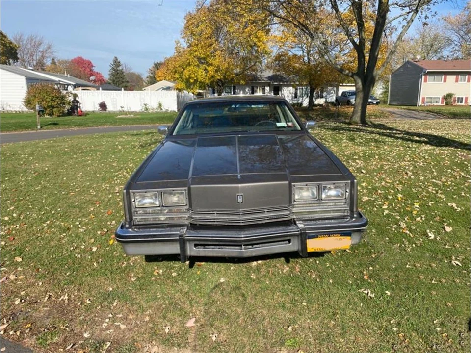 1984 Oldsmobile Toronado - Image 6 of 12
