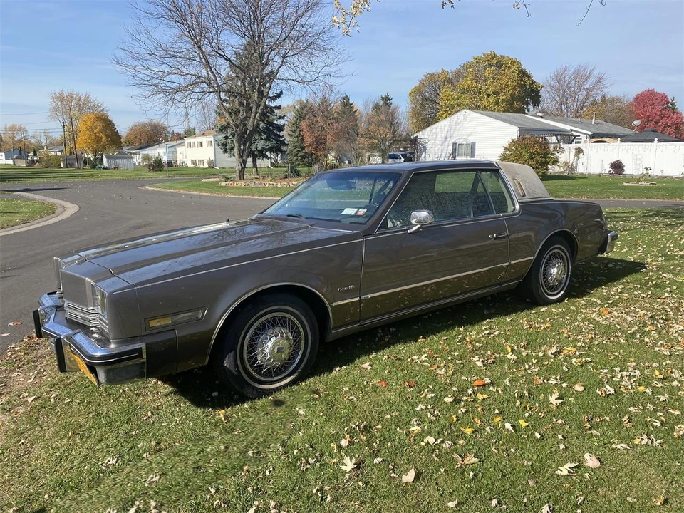 1984 Oldsmobile Toronado - Image 5 of 12