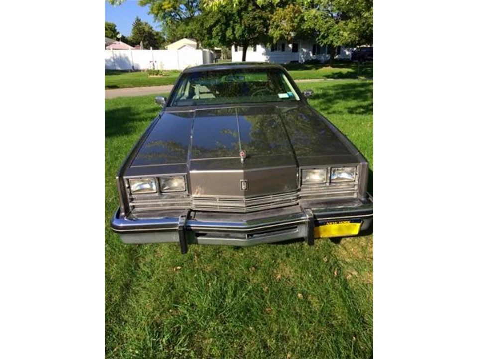 1984 Oldsmobile Toronado - Image 7 of 12