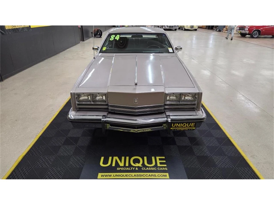 1984 Oldsmobile Toronado - Image 2 of 31