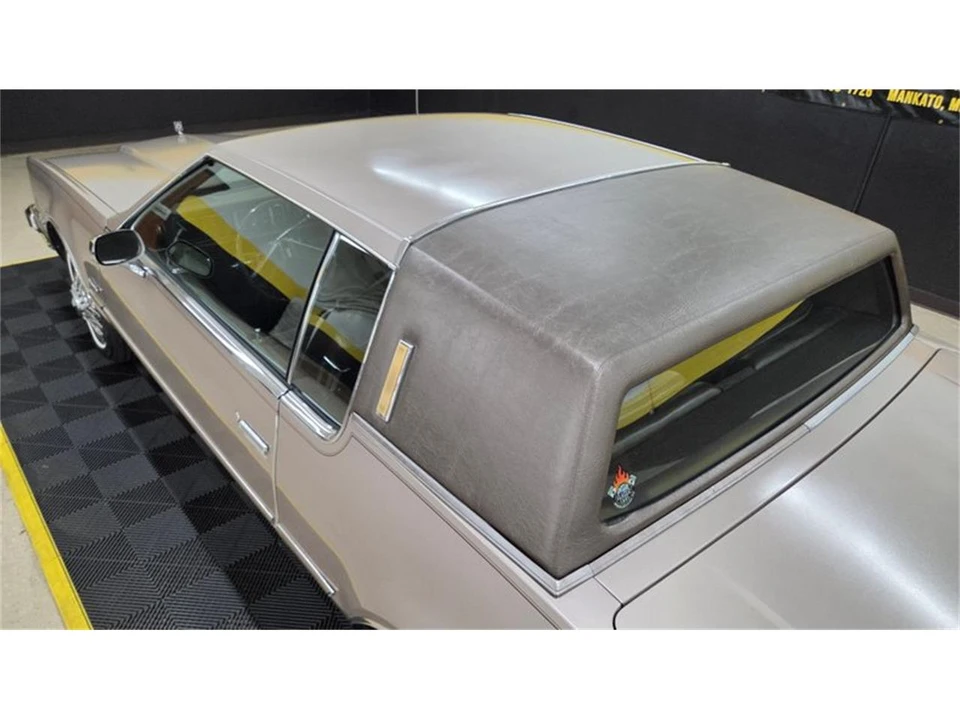 1984 Oldsmobile Toronado - Image 16 of 31