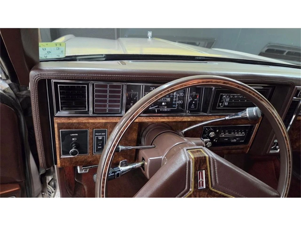 1984 Oldsmobile Toronado - Image 27 of 31