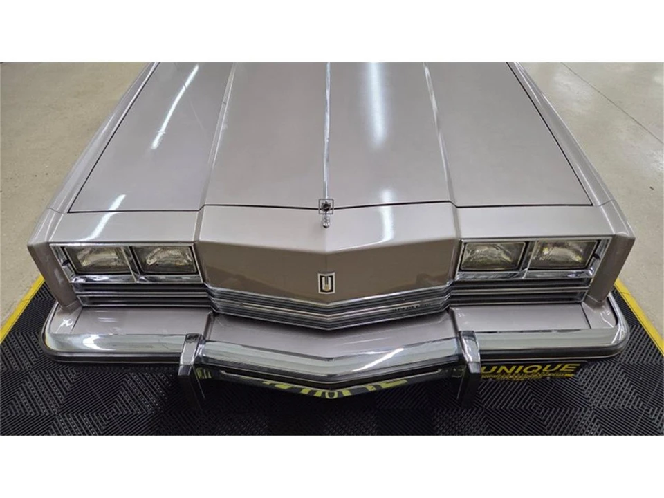 1984 Oldsmobile Toronado - Image 12 of 31