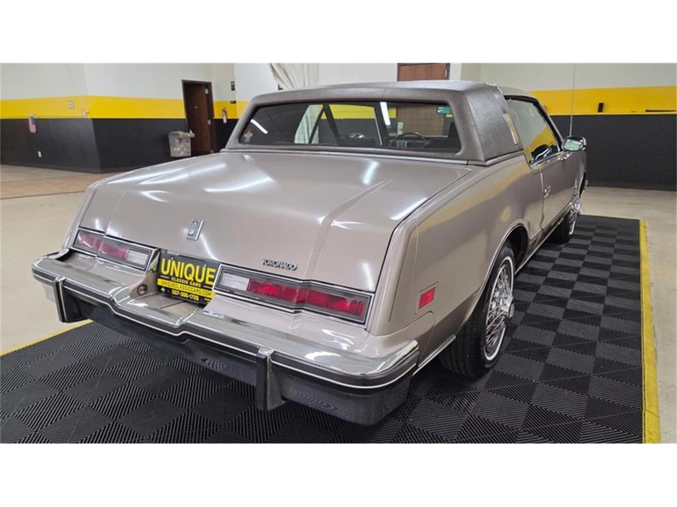 1984 Oldsmobile Toronado - Image 4 of 31