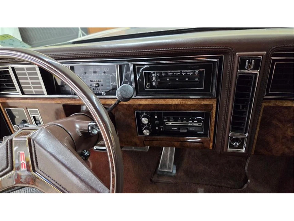 1984 Oldsmobile Toronado - Image 29 of 31