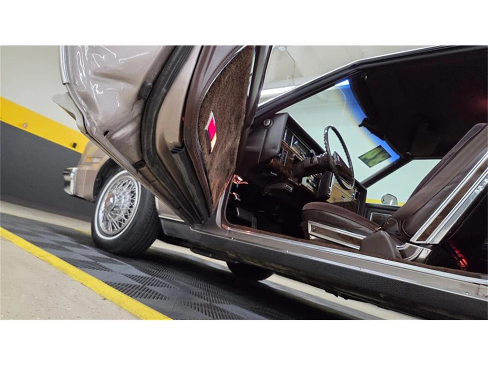 1984 Oldsmobile Toronado - Image 19 of 31