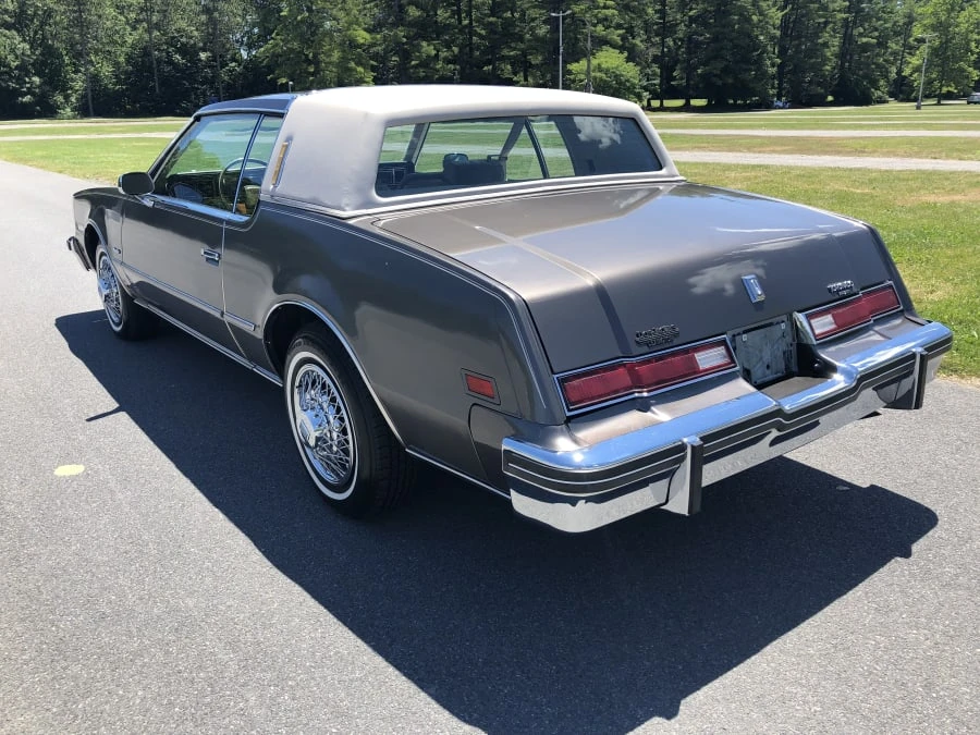 1984 Oldsmobile Toronado - Image 2 of 12