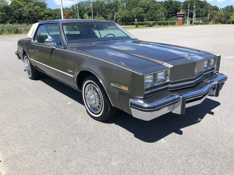 1984 Oldsmobile Toronado - Image 12 of 12