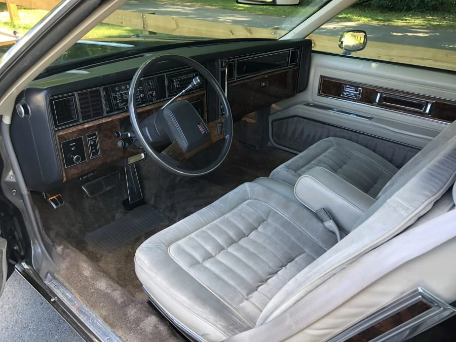 1984 Oldsmobile Toronado - Image 3 of 12
