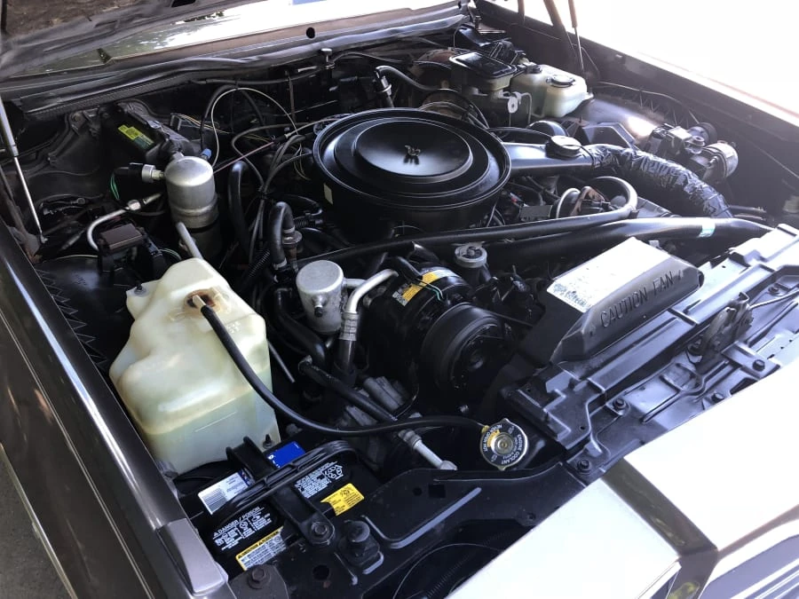 1984 Oldsmobile Toronado - Image 6 of 12