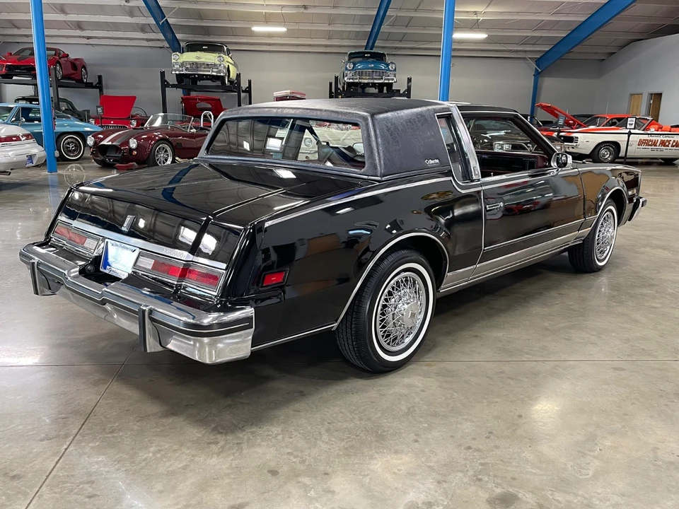 1984 Oldsmobile Toronado - Image 11 of 21