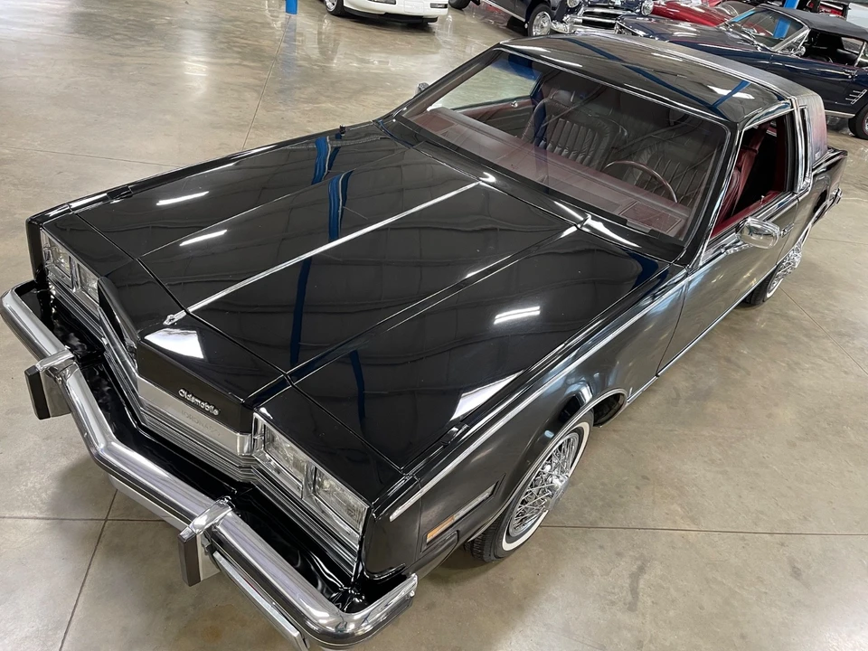 1984 Oldsmobile Toronado - Image 5 of 21