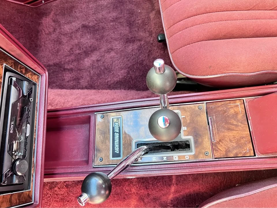 1984 Oldsmobile Cutlass Supreme - Image 10 of 11