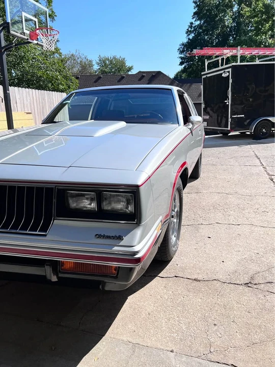 1984 Oldsmobile Cutlass Supreme - Image 2 of 11