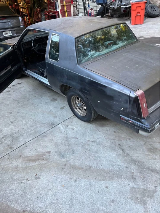 1984 Oldsmobile Cutlass Supreme - Image 2 of 5