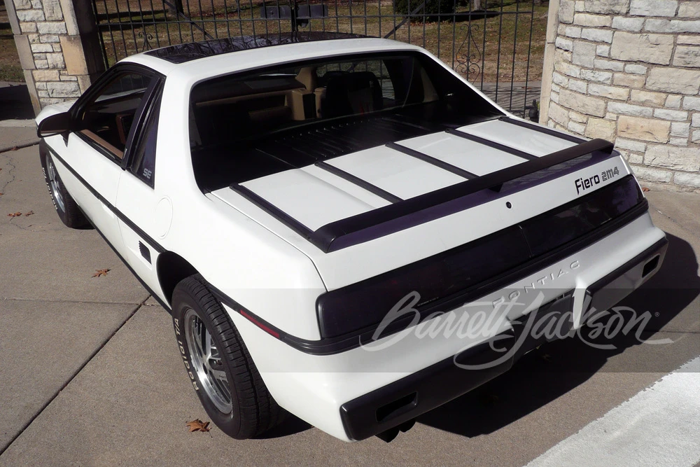 1984 Pontiac Fiero - Image 4 of 4