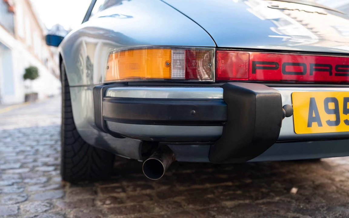 1984 Porsche 911 Carrera 3.2 - Image 22 of 31