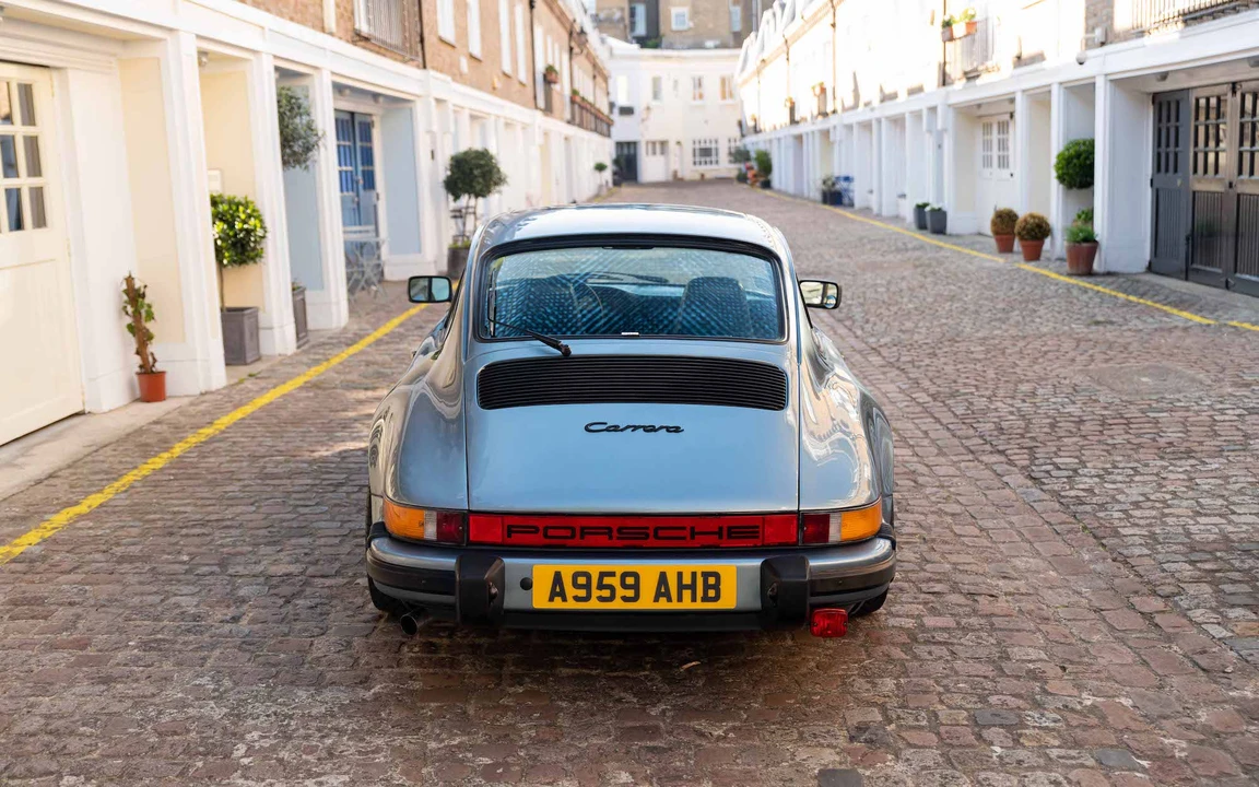 1984 Porsche 911 Carrera 3.2 - Image 12 of 31