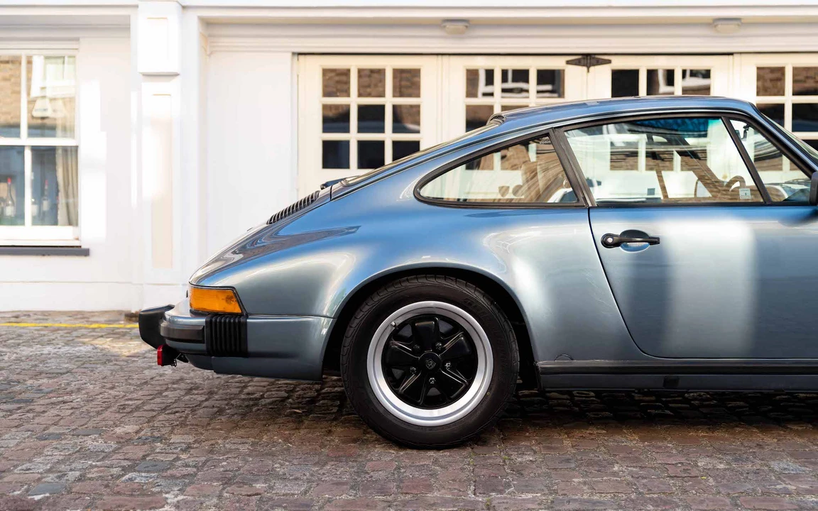 1984 Porsche 911 Carrera 3.2 - Image 27 of 31