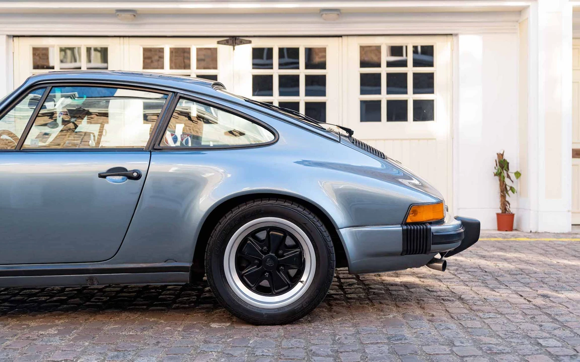 1984 Porsche 911 Carrera 3.2 - Image 8 of 31
