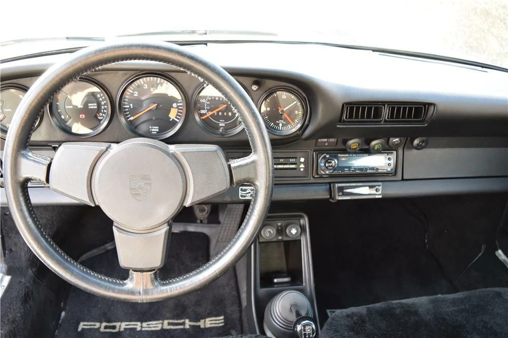 1984 Porsche 911 Carrera 3.2 - Image 4 of 6
