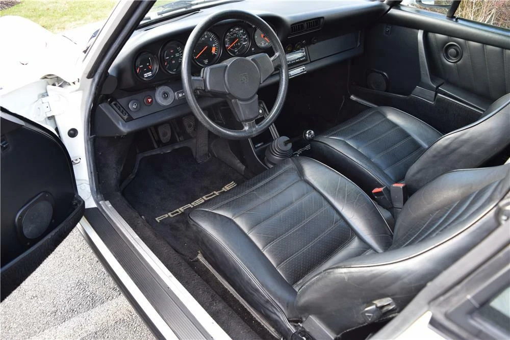 1984 Porsche 911 Carrera 3.2 - Image 5 of 6