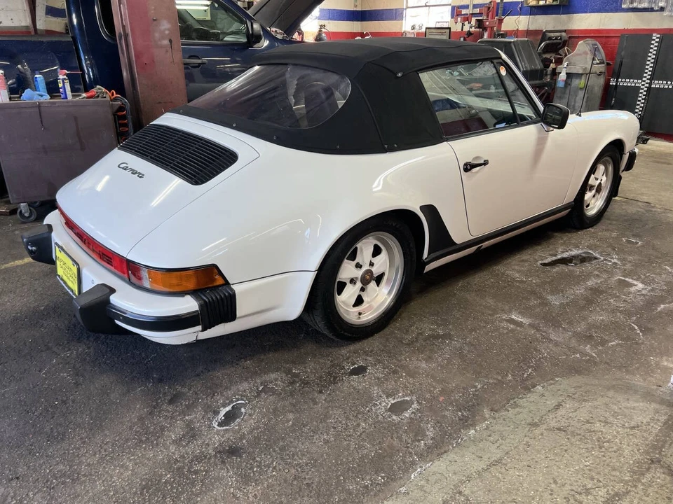 1984 Porsche 911 Carrera 3.2 - Image 9 of 21