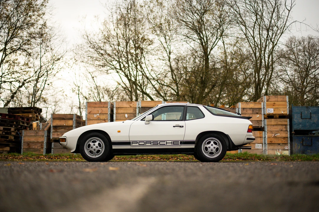 1984 Porsche 924 - Image 13 of 31