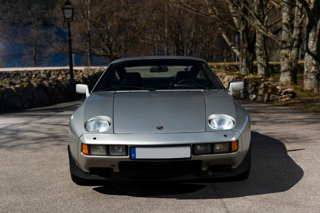 1984 Porsche 928 S - Image 11 of 31