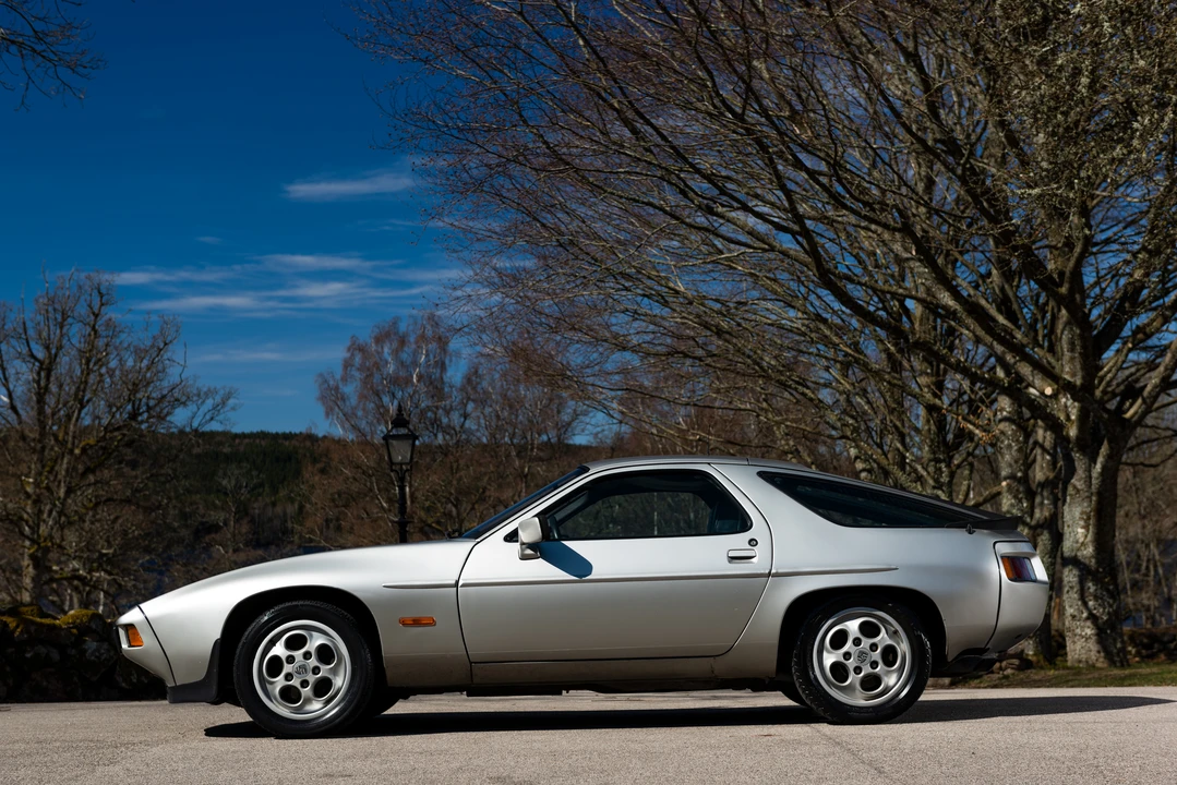 1984 Porsche 928 S - Image 5 of 31