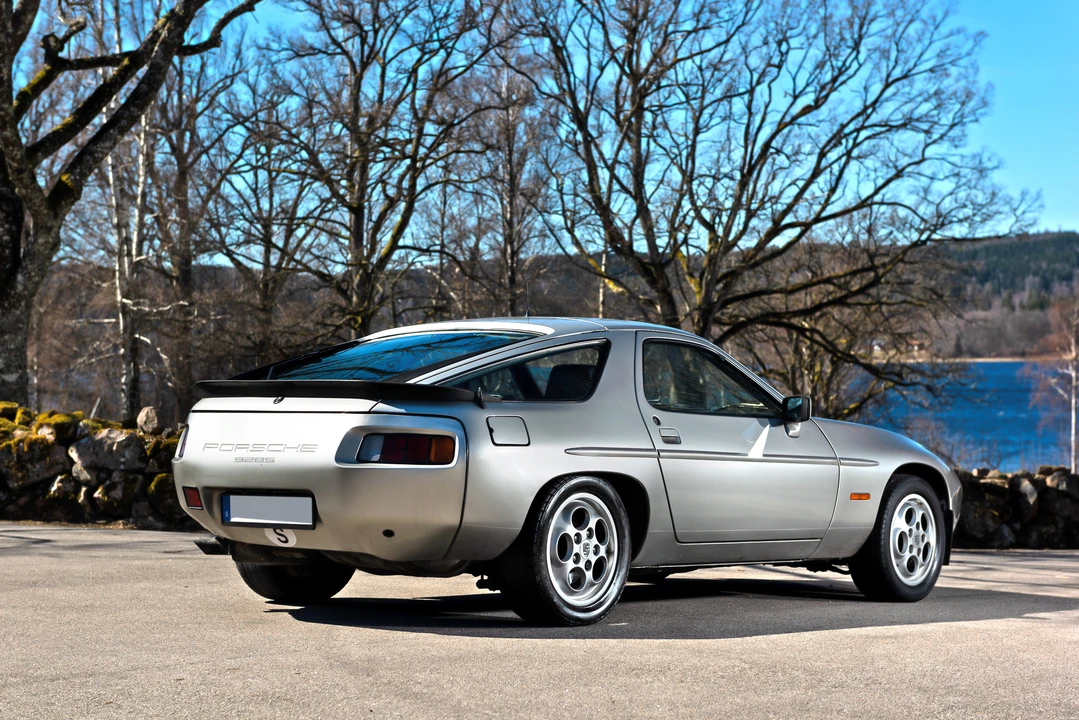 1984 Porsche 928 S - Image 8 of 31