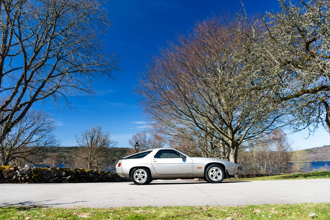 1984 Porsche 928 S - Image 13 of 31