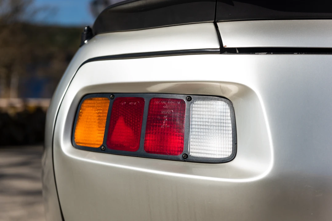 1984 Porsche 928 S - Image 26 of 31