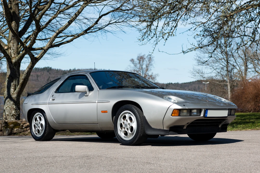 1984 Porsche 928 S - Image 2 of 31