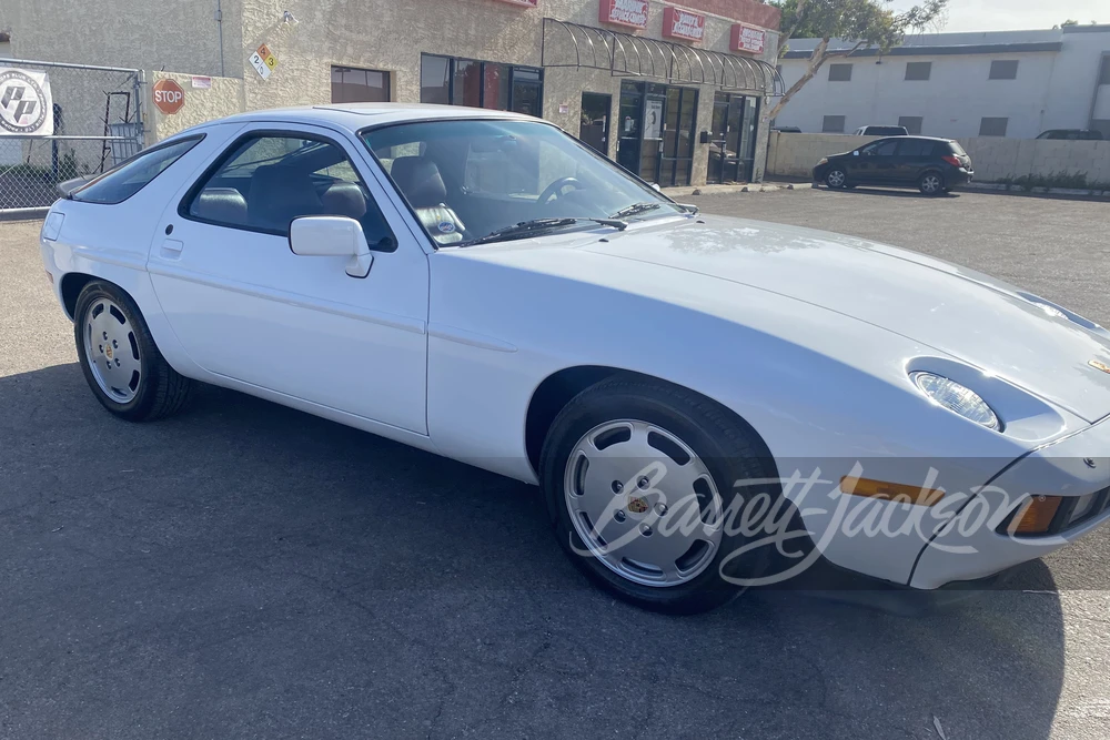 1984 Porsche 928 S - Image 6 of 12