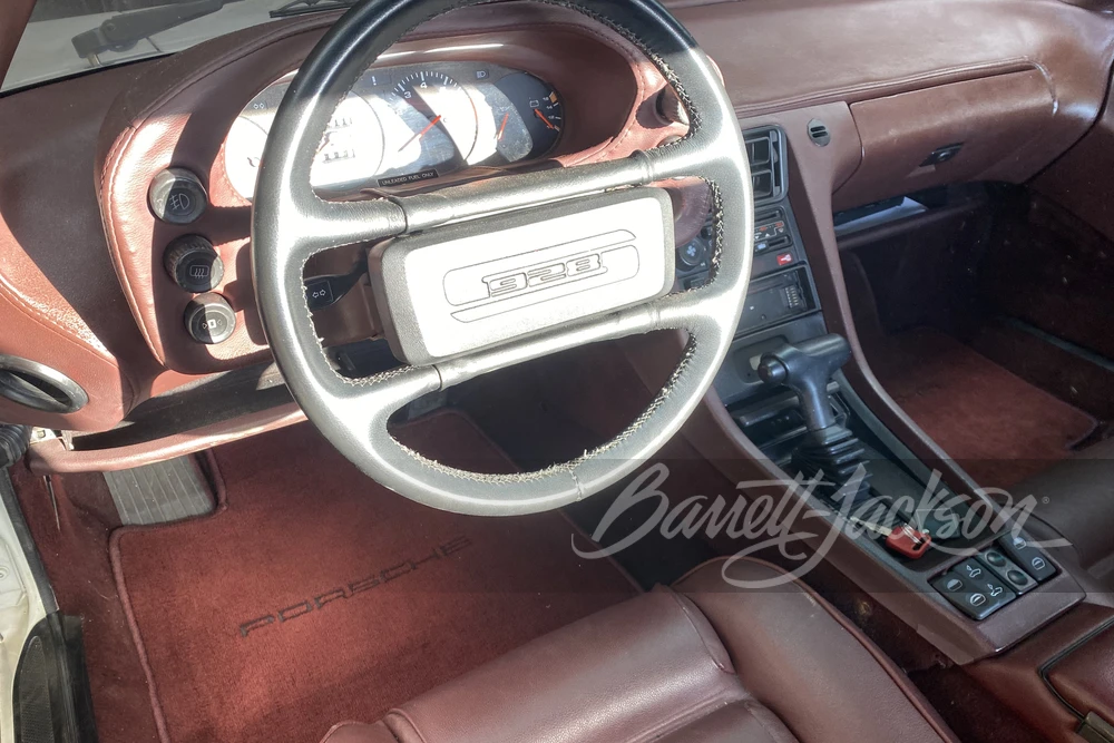 1984 Porsche 928 S - Image 11 of 12