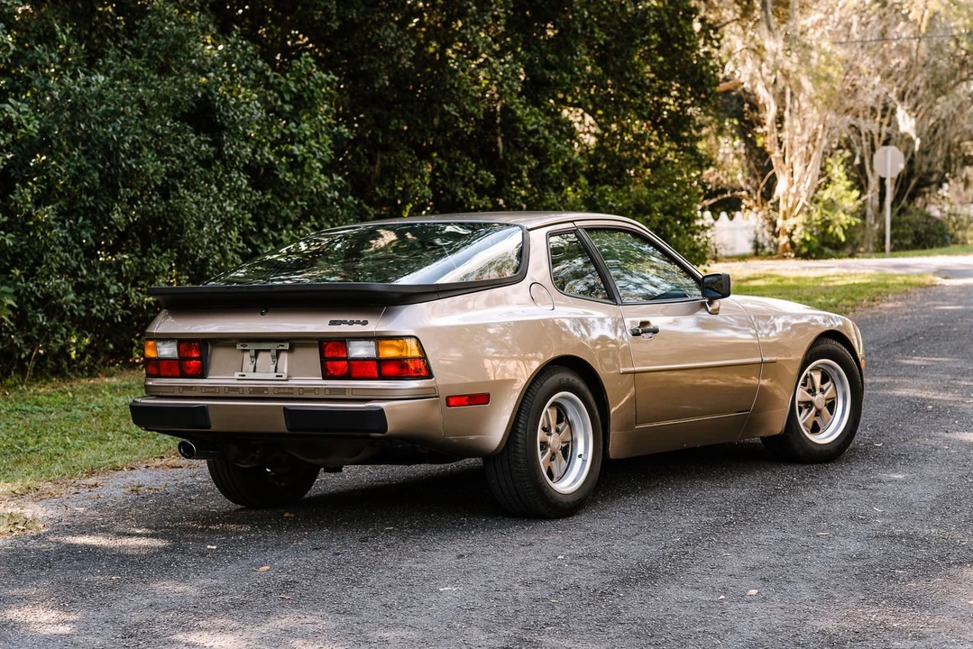 1984 Porsche 944 - Image 3 of 16