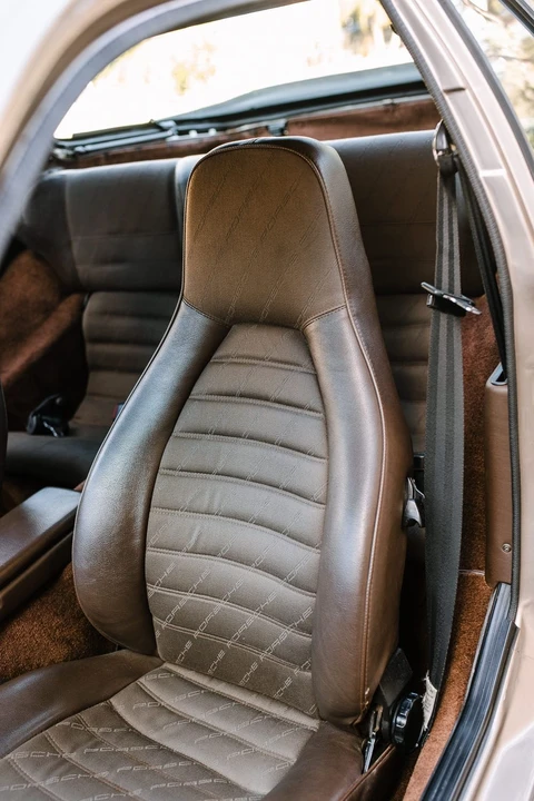 1984 Porsche 944 - Image 12 of 16