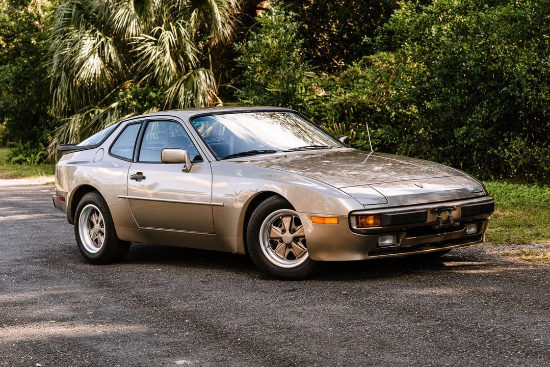 1984 Porsche 944 - Image 2 of 16