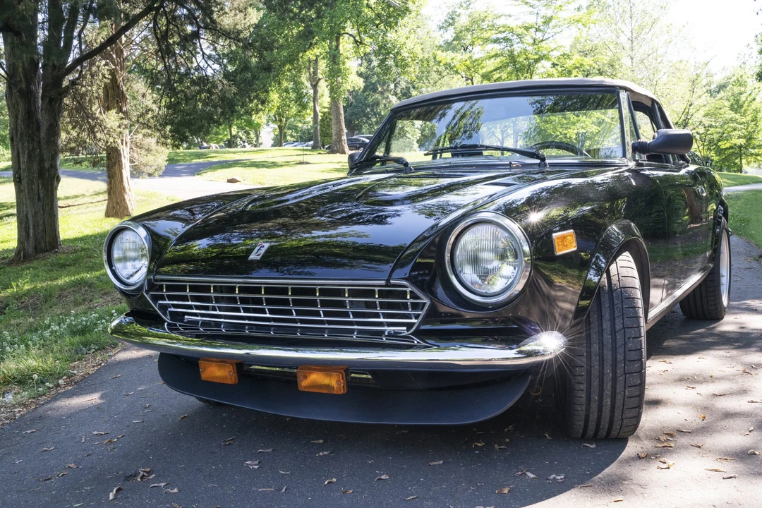1984 Fiat 124 Sport Spider - Image 9 of 31