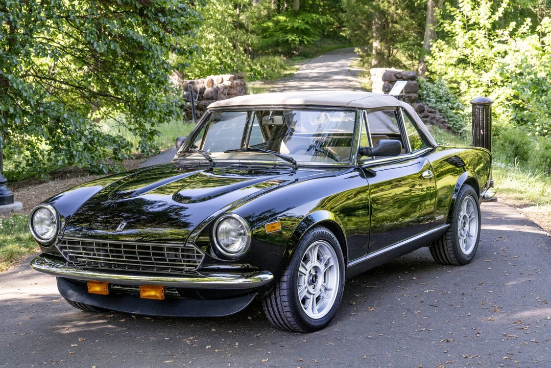 1984 Fiat 124 Sport Spider - Image 13 of 31
