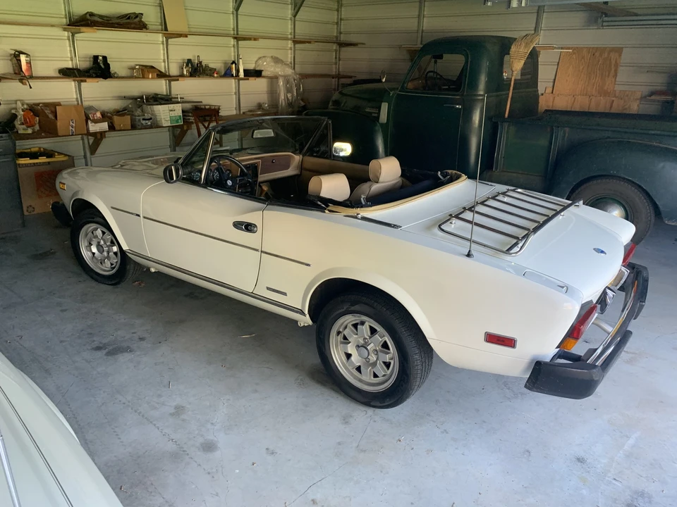 1984 Fiat 124 Sport Spider - Image 11 of 31