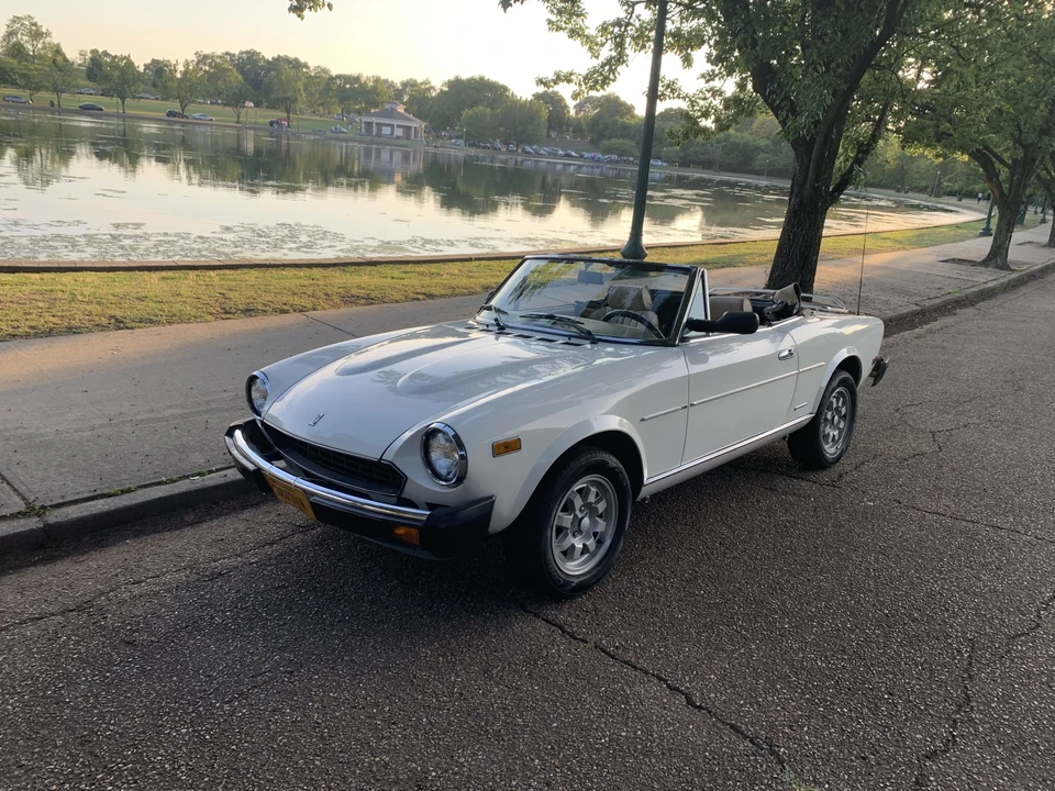 1984 Fiat 124 Sport Spider - Image 4 of 31