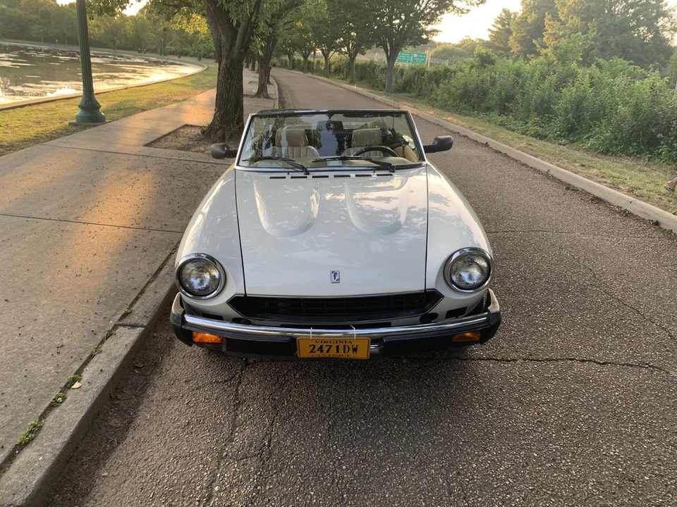 1984 Fiat 124 Sport Spider - Image 2 of 31
