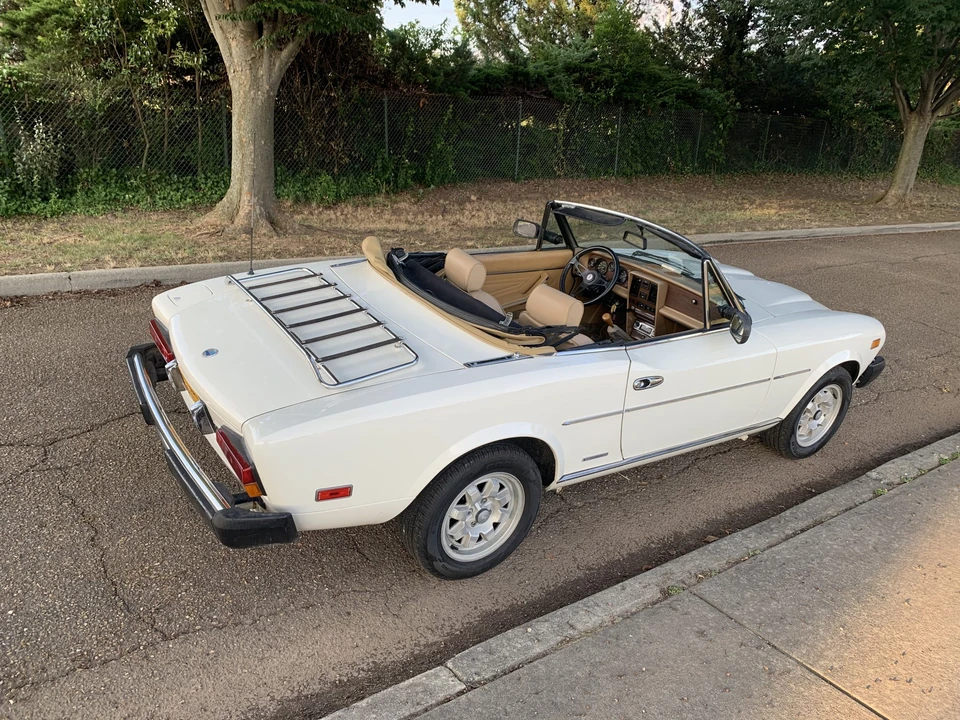 1984 Fiat 124 Sport Spider - Image 20 of 31