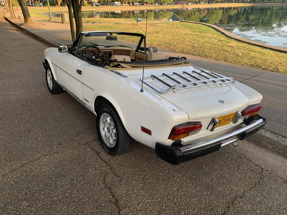 1984 Fiat 124 Sport Spider - Image 13 of 31