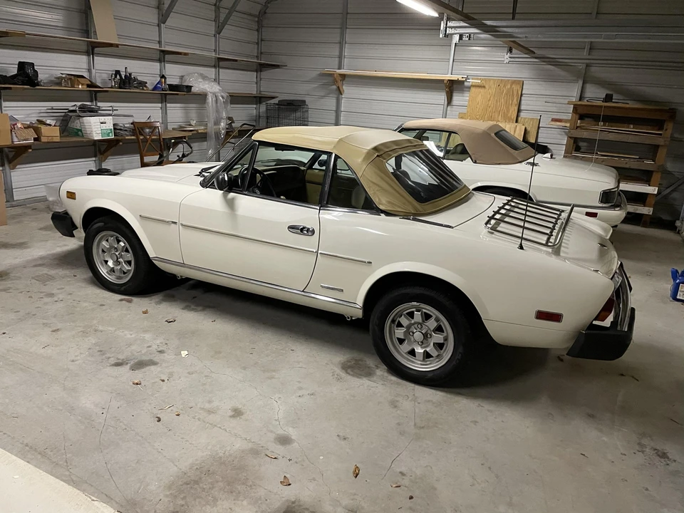 1984 Fiat 124 Sport Spider - Image 12 of 31